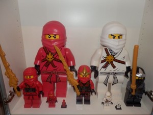 Lego 19 inch Giant Store Display Minifigure Model (14)