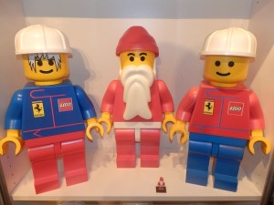 Lego 19 inch Giant Store Display Minifigure Model (31)