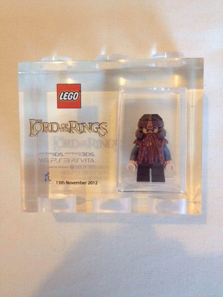 TT Games Lord of the Rings GIMLI Acrylic Minifigure Trophy