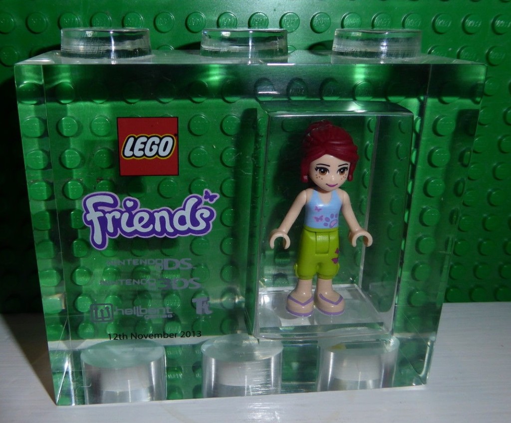 Lego tt games Acrylic trophy brick Friends Mia