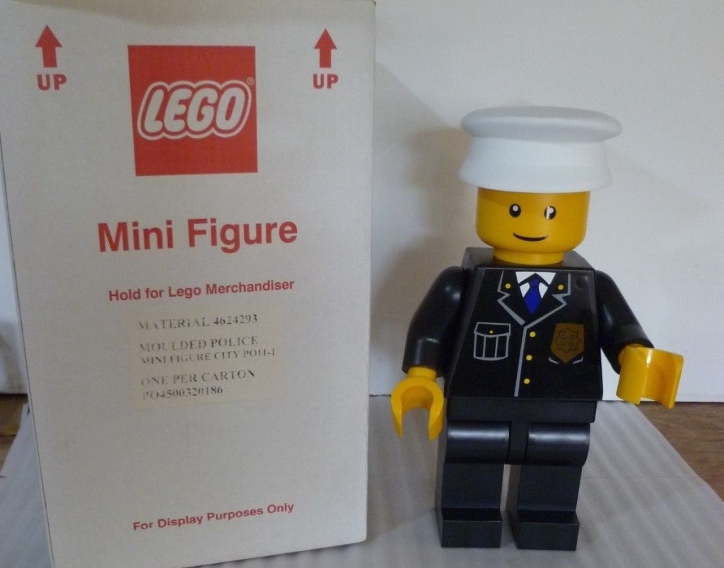 Lego 19 inch Store Display Policeman Minifigure Maxifigure with box - Header