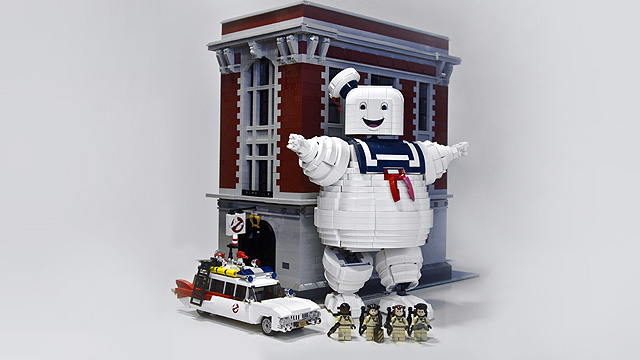 Lego Ghostbusters Large Scale Stay Puft Marshallow Man in Scene