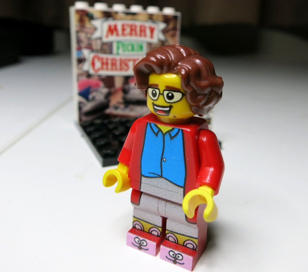 AGNES BROWN MRS BROWNS BOYS LEGO MINI FIGURE RARE PRESENTED TO CAST AND CREW2
