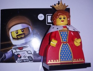 Lego 71011 Series 15 Collectible Minifigure Number 17 Queen