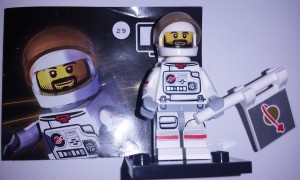 Lego 71011 Series 15 Collectible Minifigure Number 29 Astronaut