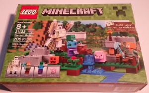 Lego Minecraft 21123 The Iron Golem Box Front