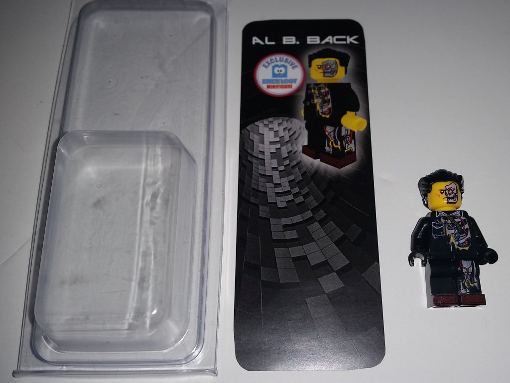 Brick Loot Custom Figures (2)