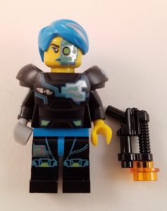 Lego Series 16 71013 Minifigure Cyborg Front