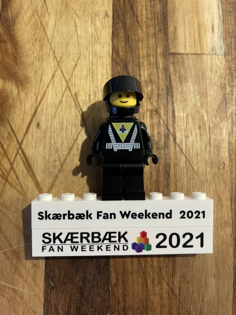 Rare 2020 LEGO Hangzhou Store Opening Minifigures~~~Not for Sale 