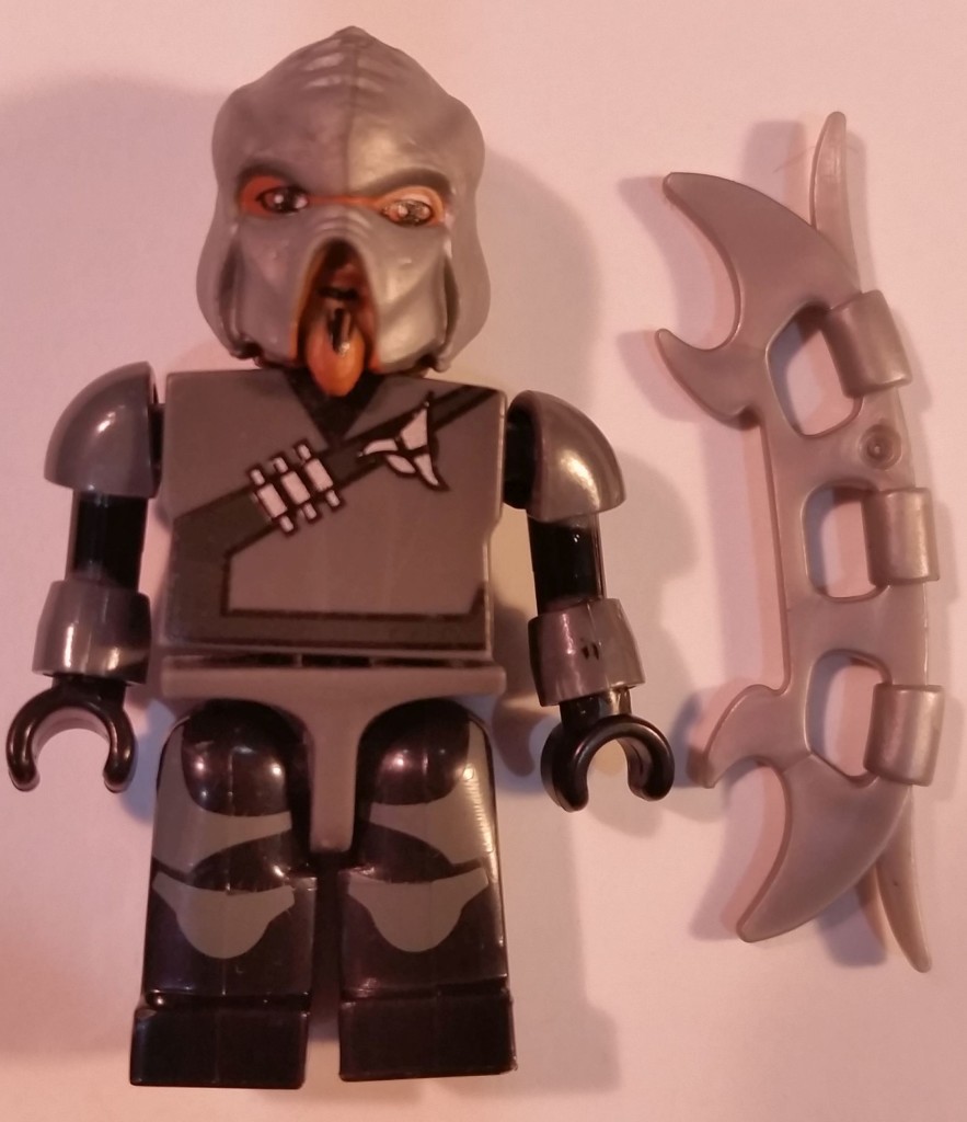 Klingon with stripes in chest Minifigure A4879