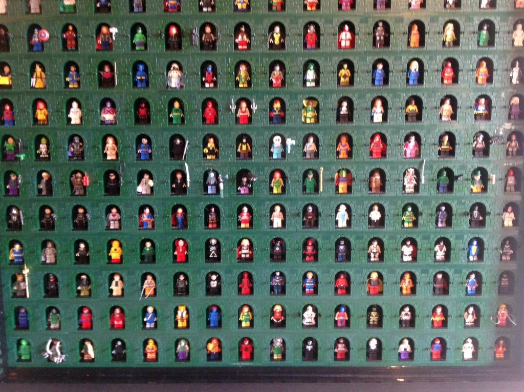 lego minifigure displays