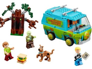 First Pics of Lego Scooby Doo 75902 The Mystery Machine