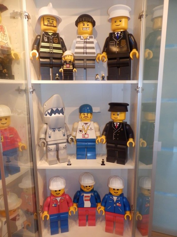 lego minifigure displays