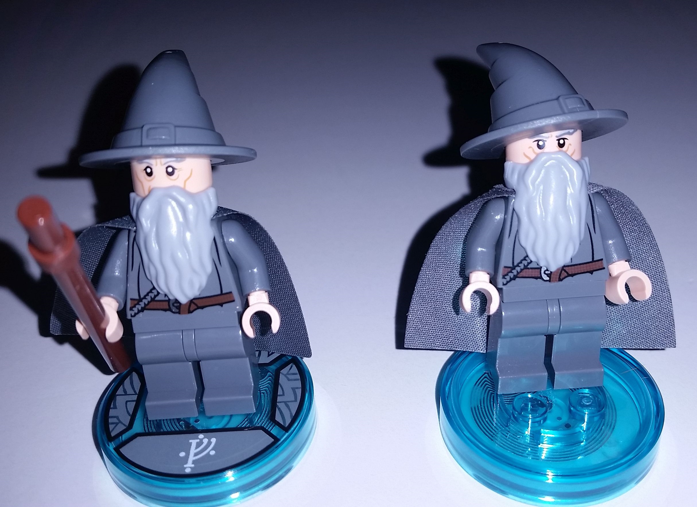 ventajoso patrulla Sofocar Lego Dimensions Gandalf Different Face - Minifigure Price Guide