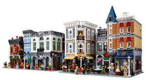 Lego 10255 Assembly Square Revealed - Offical Images - Minifigure Price ...