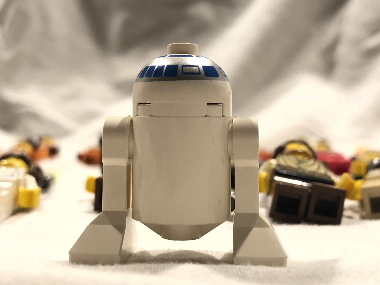 lego r2d2 minifig